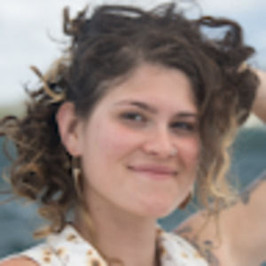 Meet your Posher, Madeline